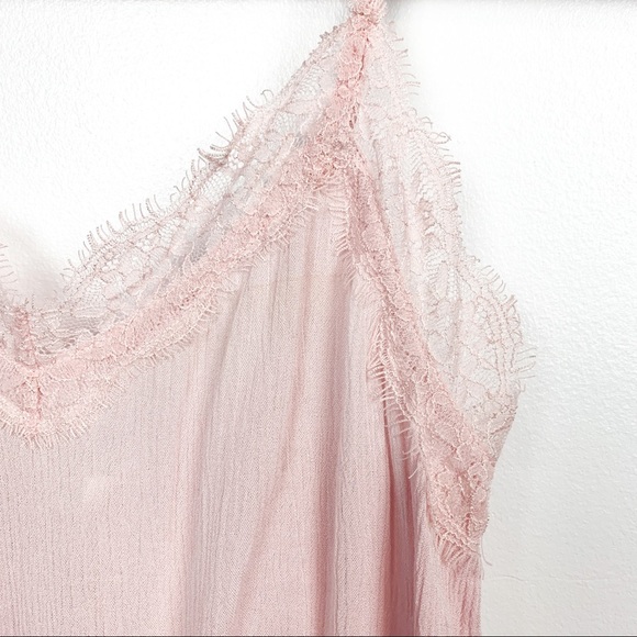 Garage Light Pink Spaghetti Strap Crop Top - Picture 2 of 10